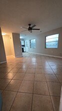607 45th St E in Palmetto, FL - Foto de edificio - Building Photo