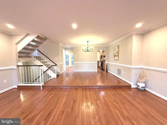 4235 Sleepy Lake Dr in Fairfax, VA - Building Photo - Building Photo