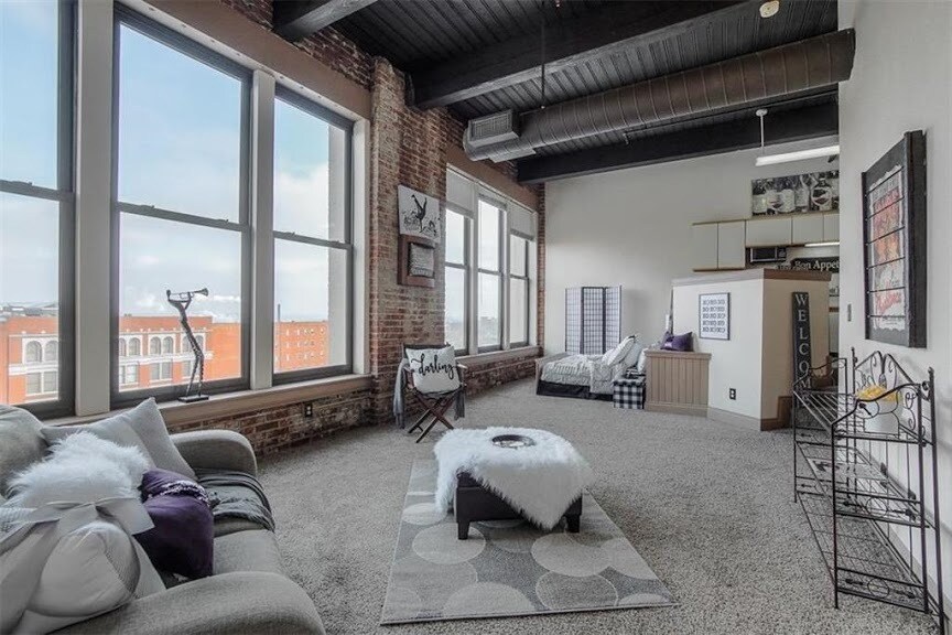 308 W 8th St in Kansas City, MO - Building Photo