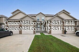 10555 Clubhouse Dr in Kansas City, KS - Building Photo - Building Photo