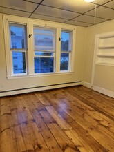 62 4th St, Unit 3 in Auburn, ME - Building Photo - Building Photo