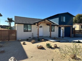 351 N 11th St in Grover Beach, CA - Building Photo