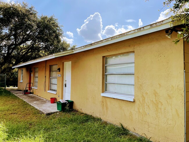 1410 Herschell St in Lakeland, FL - Building Photo - Building Photo