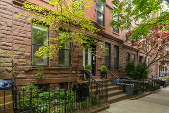 654 Carroll St in Brooklyn, NY - Building Photo - Building Photo