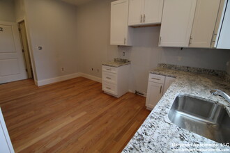 2 Islington Ter in Boston, MA - Building Photo - Building Photo