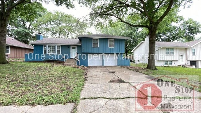 property at 1312 SW Highland Dr