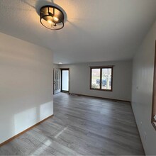 1319 Reed Rd in Fort Wayne, IN - Building Photo - Building Photo