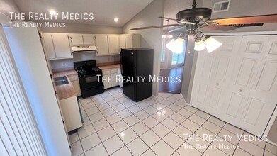 153 Becky Thatcher Ct in Orlando, FL - Building Photo - Building Photo