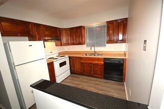 8624 Shagbark Ct in Orland Park, IL - Building Photo - Building Photo