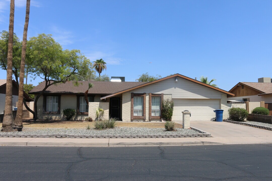 2506 E Balboa Dr in Tempe, AZ - Building Photo