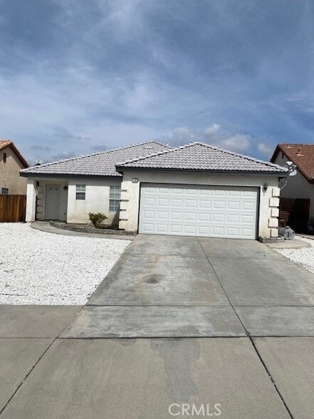 27628 Powell Dr in Highland, CA - Building Photo - Building Photo