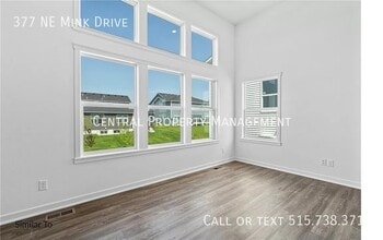 377 NE Mink Dr in Waukee, IA - Building Photo - Building Photo