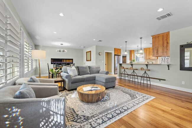 property at 305 S Elk St