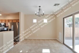 50 E Camino Limon Verde in Sahuarita, AZ - Building Photo - Building Photo
