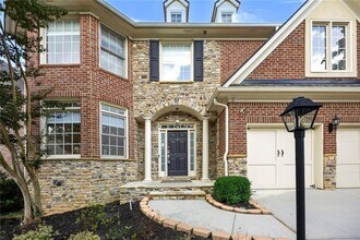 250 Wembley Cir in Atlanta, GA - Building Photo - Building Photo