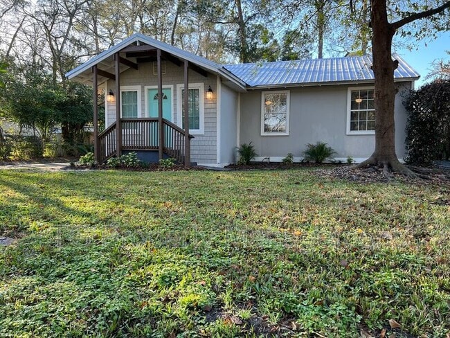 property at 4550 Crescent St