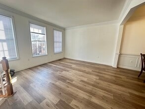 4122 Dallas Hutchison St, Unit Room 1 in Chantilly, VA - Building Photo - Building Photo