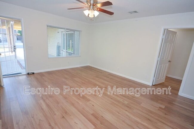 5335 Felicia St in Camarillo, CA - Building Photo - Building Photo