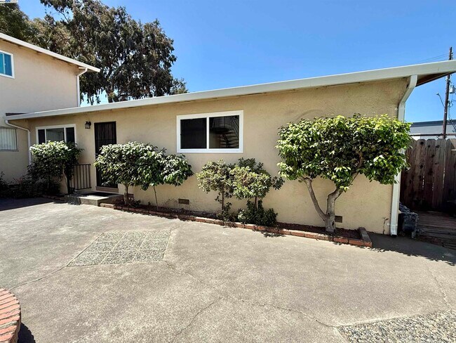 809 Coburn Ct in San Leandro, CA - Building Photo - Building Photo