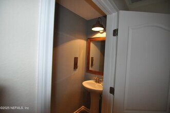 2618 Salt Lake Dr in Jacksonville, FL - Building Photo - Building Photo