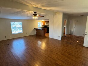 4044 Friendship Rd in Buford, GA - Building Photo - Building Photo