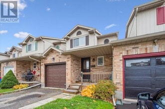 480 Flannery Dr in Fergus, ON - Building Photo - Building Photo