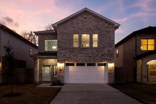 2209 Silverbonnet St in Houston, TX - Building Photo