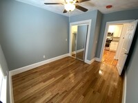 305 Highland Ave, Unit 1 in Somerville, MA - Building Photo - Building Photo