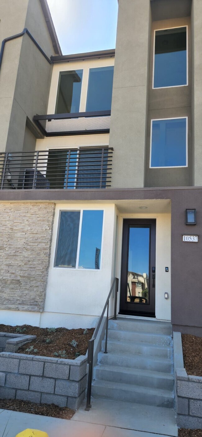 property at 10537 COUPLAND Wy