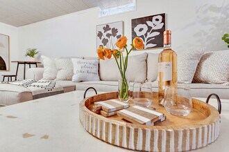 17035 9th Ave N, Unit FL2-ID1369955P in Minneapolis, MN - Foto de edificio - Building Photo