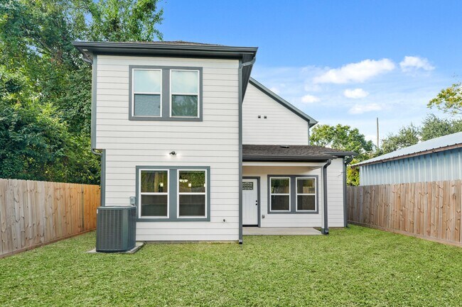 property at 7725 King St