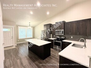 1898 N Chandra Way in Meridian, ID - Building Photo - Building Photo