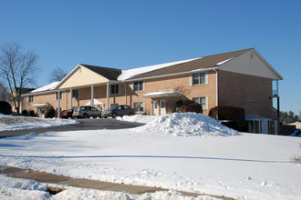 Colonial Apartments in Akron, PA - Building Photo - Building Photo