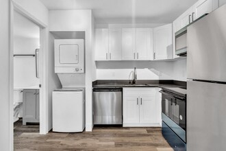 803 SW 15th Ave in Fort Lauderdale, FL - Foto de edificio - Building Photo