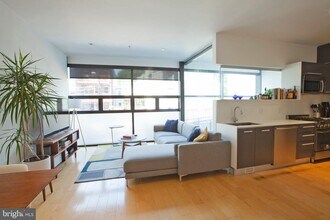 2250 11th St NW in Washington, DC - Foto de edificio - Building Photo