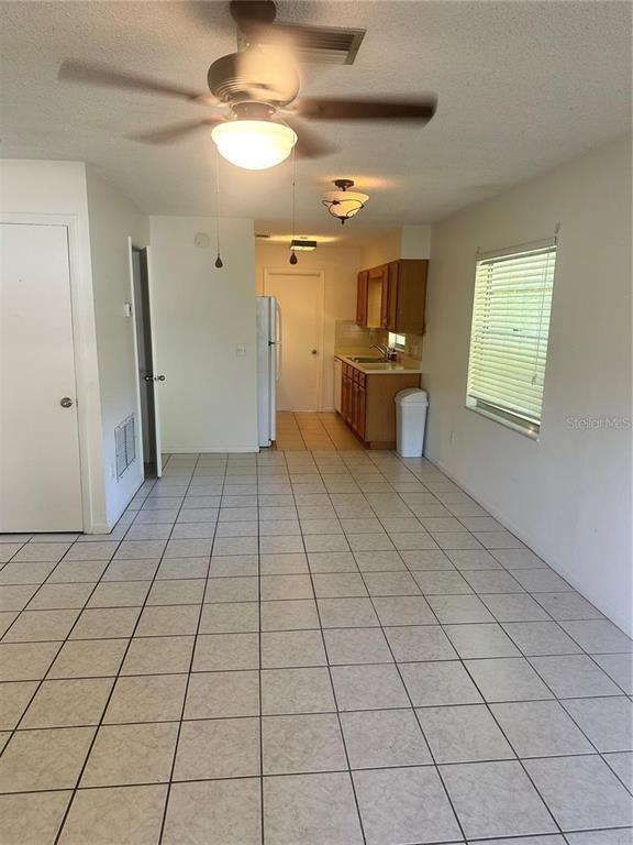 221 N Adelle Ave in DeLand, FL - Building Photo - Building Photo