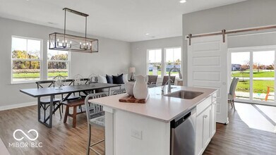 1100 Bella Rita Ln in Pendleton, IN - Building Photo - Building Photo