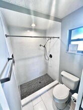 1365 SE Bayharbor St in Port St. Lucie, FL - Building Photo - Building Photo