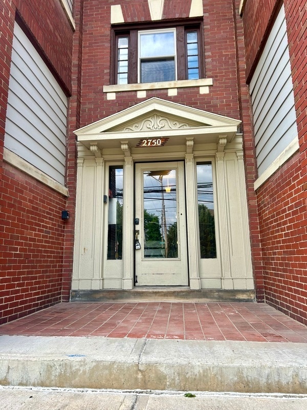 property at 2750 Broadway Ave