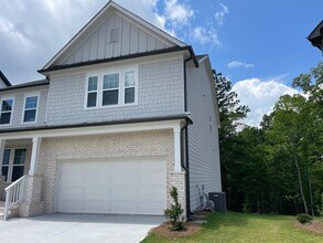 632 Gilles Ln in Cumming, GA - Building Photo - Building Photo