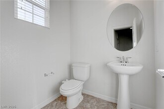 1362 Bear Brook Ave in Henderson, NV - Building Photo - Building Photo