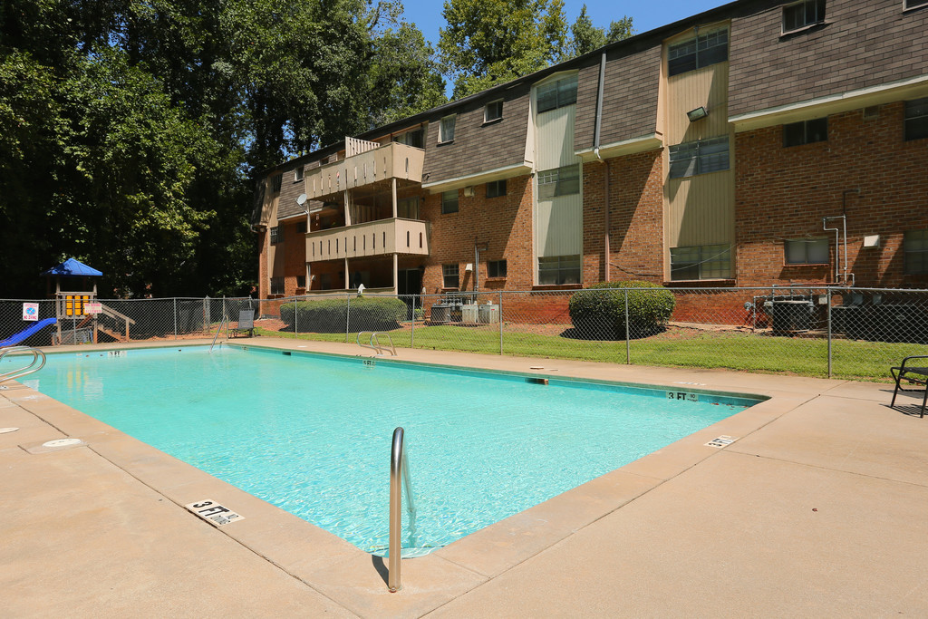 Royal Manor Apartments Decatur, GA Apartments For Rent
