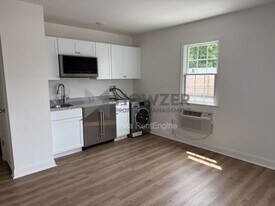 50 Yarmouth Rd in Barnstable, MA - Building Photo