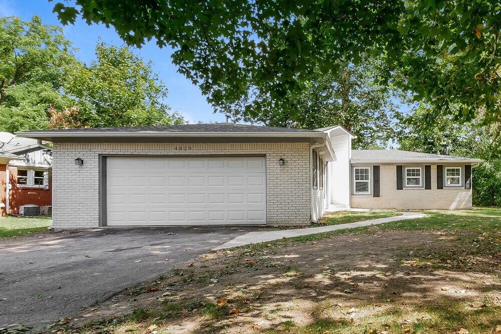 4829 Lincoln Rd in Indianapolis, IN - Building Photo