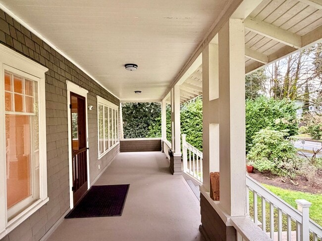 7340 Seward Park Ave S in Seattle, WA - Building Photo - Building Photo