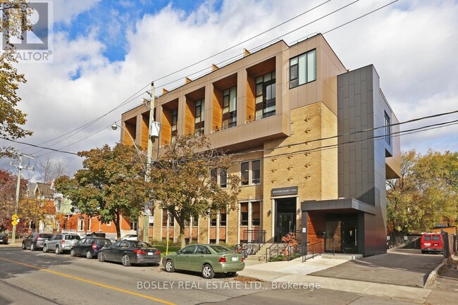 455-455 Dovercourt Rd