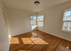 105 Elk St in Medford, OR - Building Photo - Building Photo