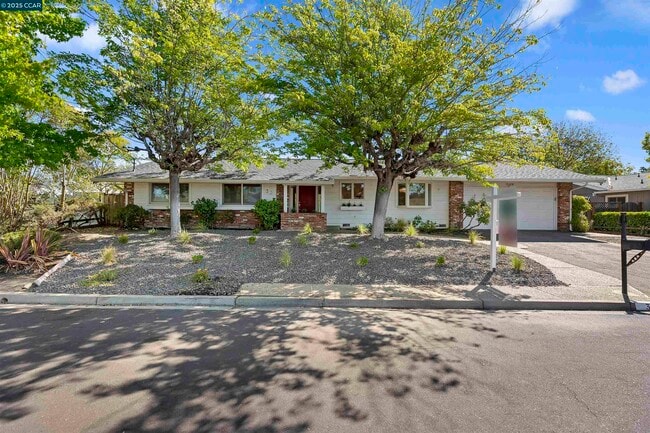 33 Sullivan Dr in Moraga, CA - Building Photo - Building Photo