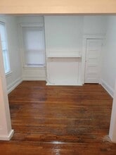 1527 Jackson St, Unit B in Charleston, WV - Foto de edificio - Building Photo
