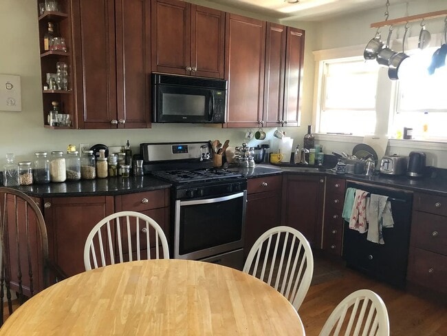 35 Princeton St, Unit 3